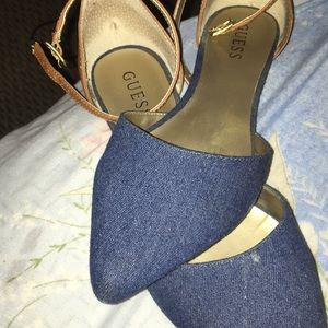 Guess flats